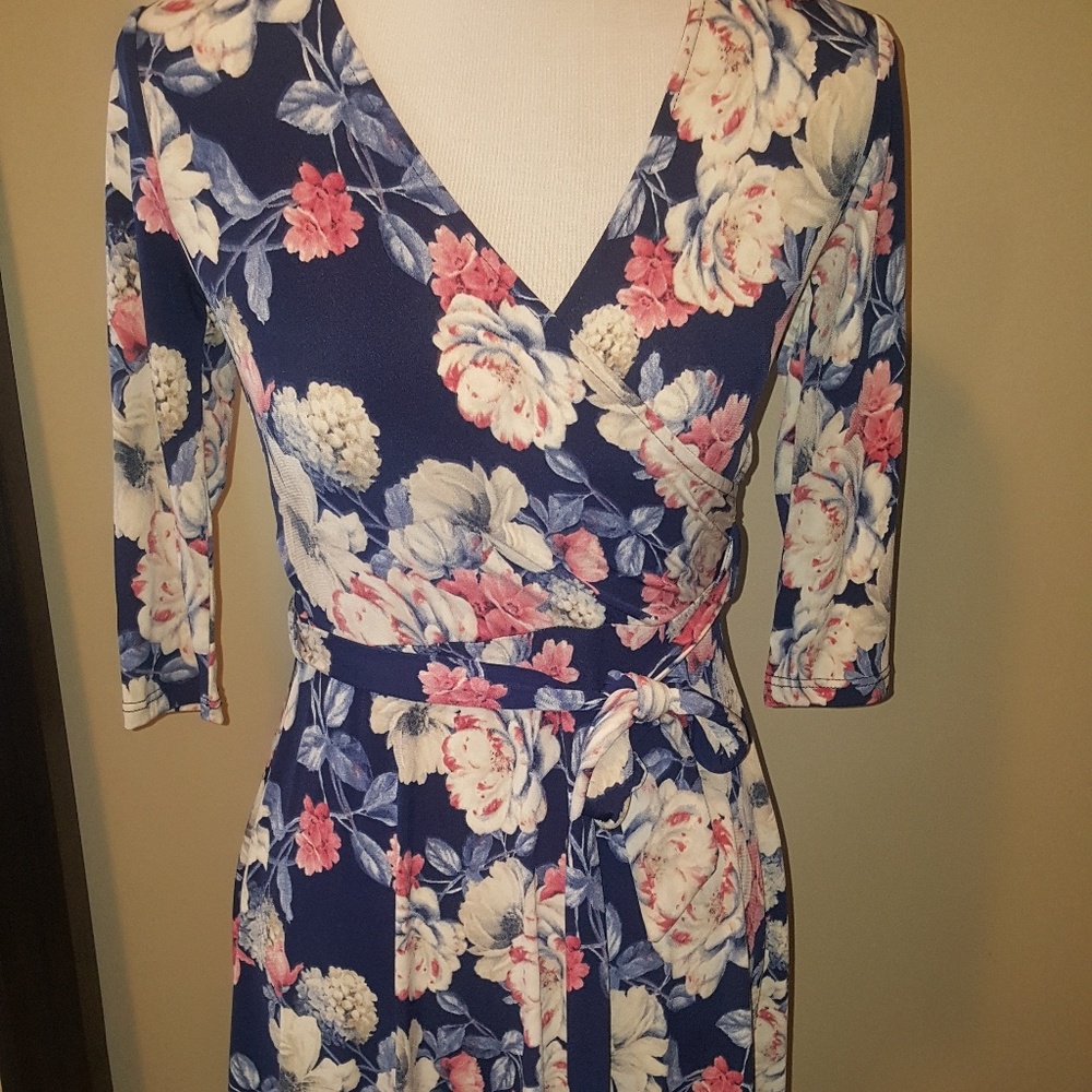 Sale!! Last 3! Kristi Navy Floral Midi Dress - Picture 2 of 5